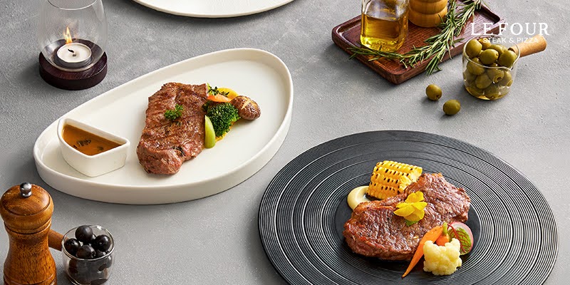 Delicious Danang Beef Steak – The Perfect Combination Between Premium Beef and Standard Grilling Art 4 Artfully presented beefsteak with grilled vegetables and mashed potatoes on a fine dining plate